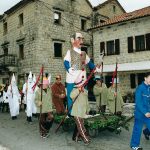 Karnevalska povorka 21.02.2004
Prčanjski krnevao BEZIMENI oliti ANONIMUS