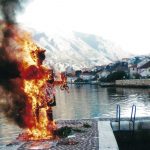 Egzekucija 6.02.2016
Prčanjski krnevao BUZDO BABALUKA TUMBANOVIĆ MLAĐI